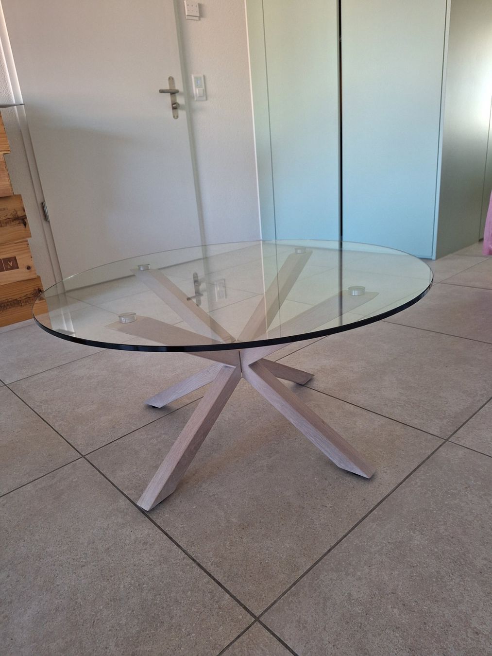 Tavoli: Couchtisch Glas rund – Usato da Dübendorf venduto da pat_l9q6