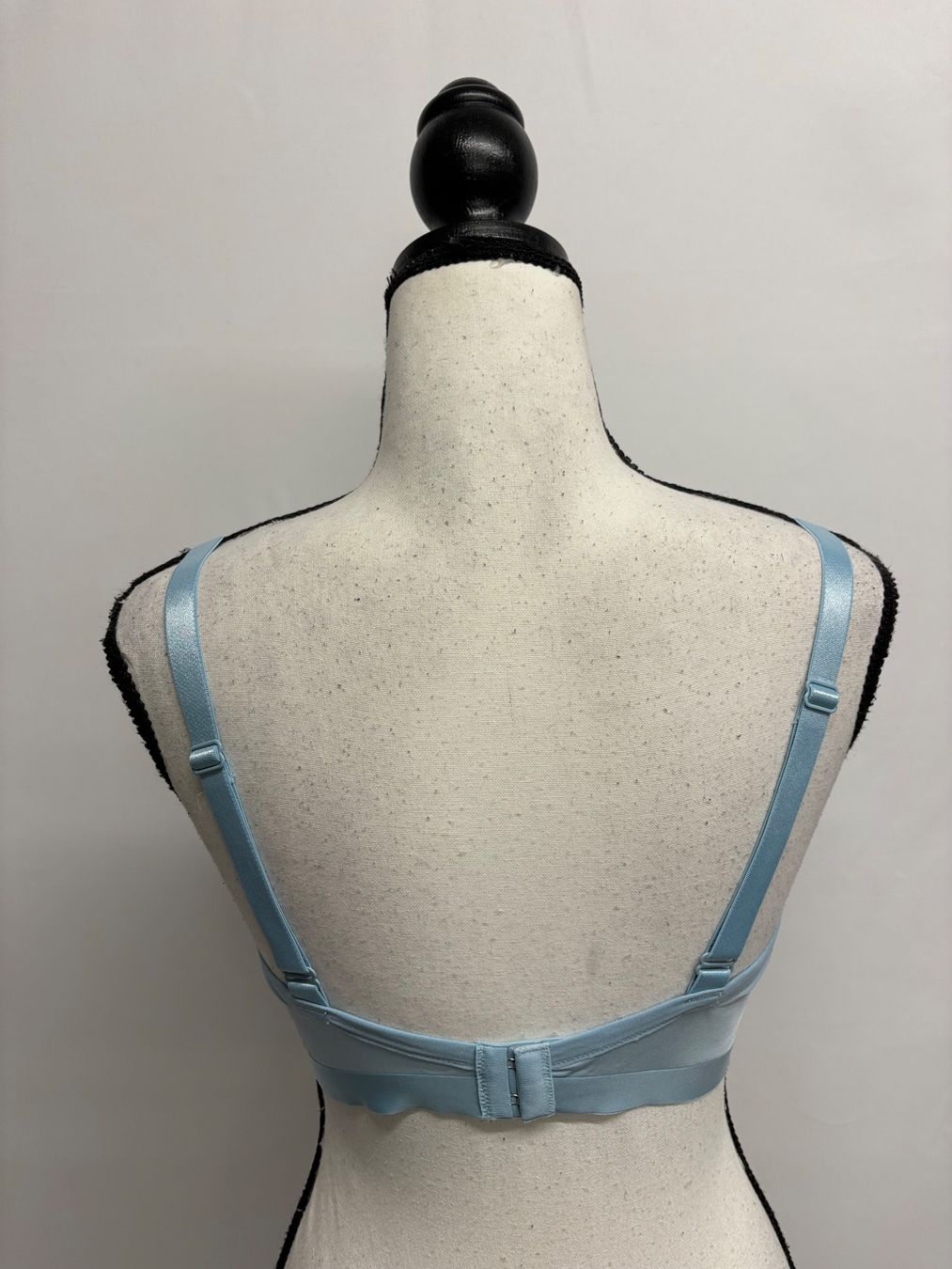 Triumph Altra biancheria intima: Triumph BH mit Spitze Aura Spotlight 75F blau hellblau – Nuovo (secondo la descrizione) da Regensdorf venduto da secondchancefashion 4