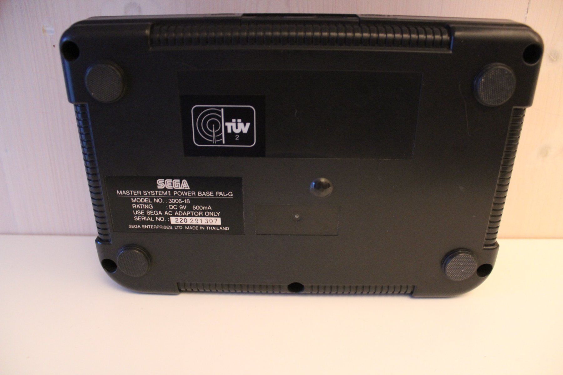 Sega Konsolen: SEGA Master System 2 Konsole inkl. Alex Kidd und Sonic 1 / 2 – Gebraucht aus Münsingen von  4