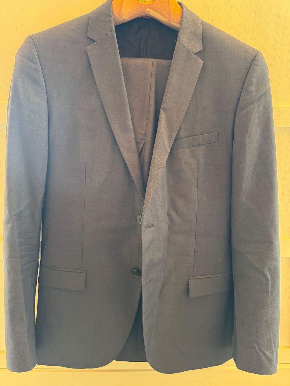 Hugo Boss Completi, tute sportive e funzionali: Anzug Hugo Boss – Usato da Rombach venduto da MarkusJohannes