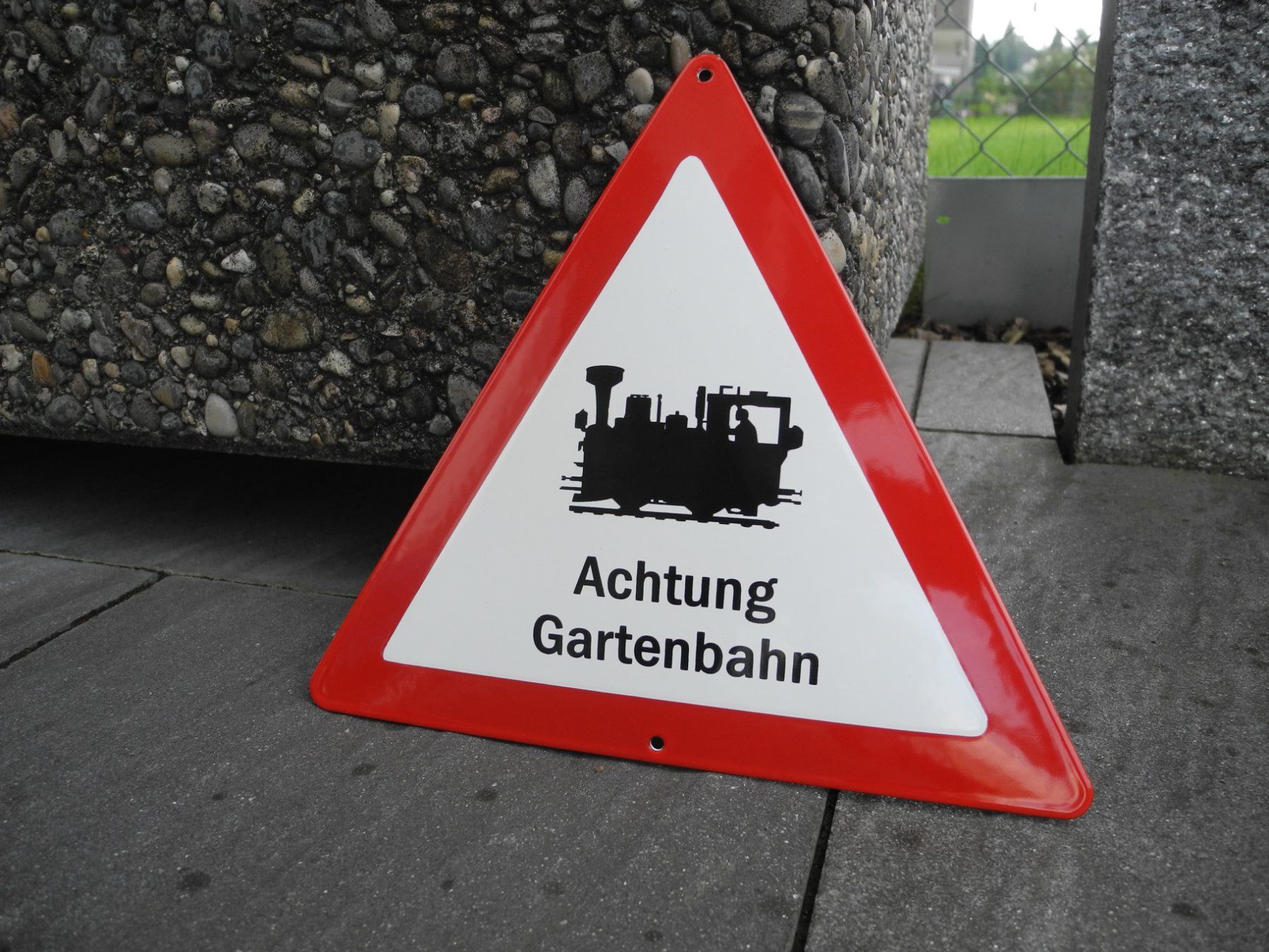 Ecriteaux: ACHTUNG GARTENBAHN – Neuf (Voir description) à Reinach AG par Huckleberrysix 2