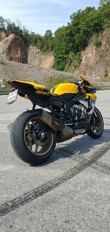 Yamaha Strada: Yamaha R1 60th Anniversary – Usato da Walenstadt venduto da CaRiNGoX 4