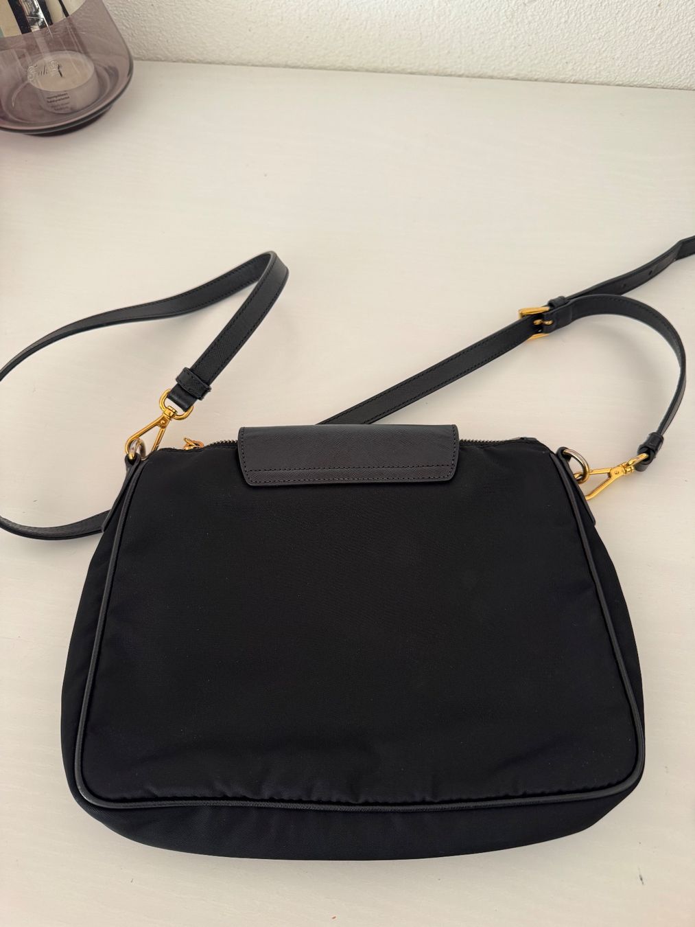 Borse da donna: Prada Crossbody Bag Bandoliera schwarz gold – Usato da Oberglatt ZH venduto da jul_nhy7 5