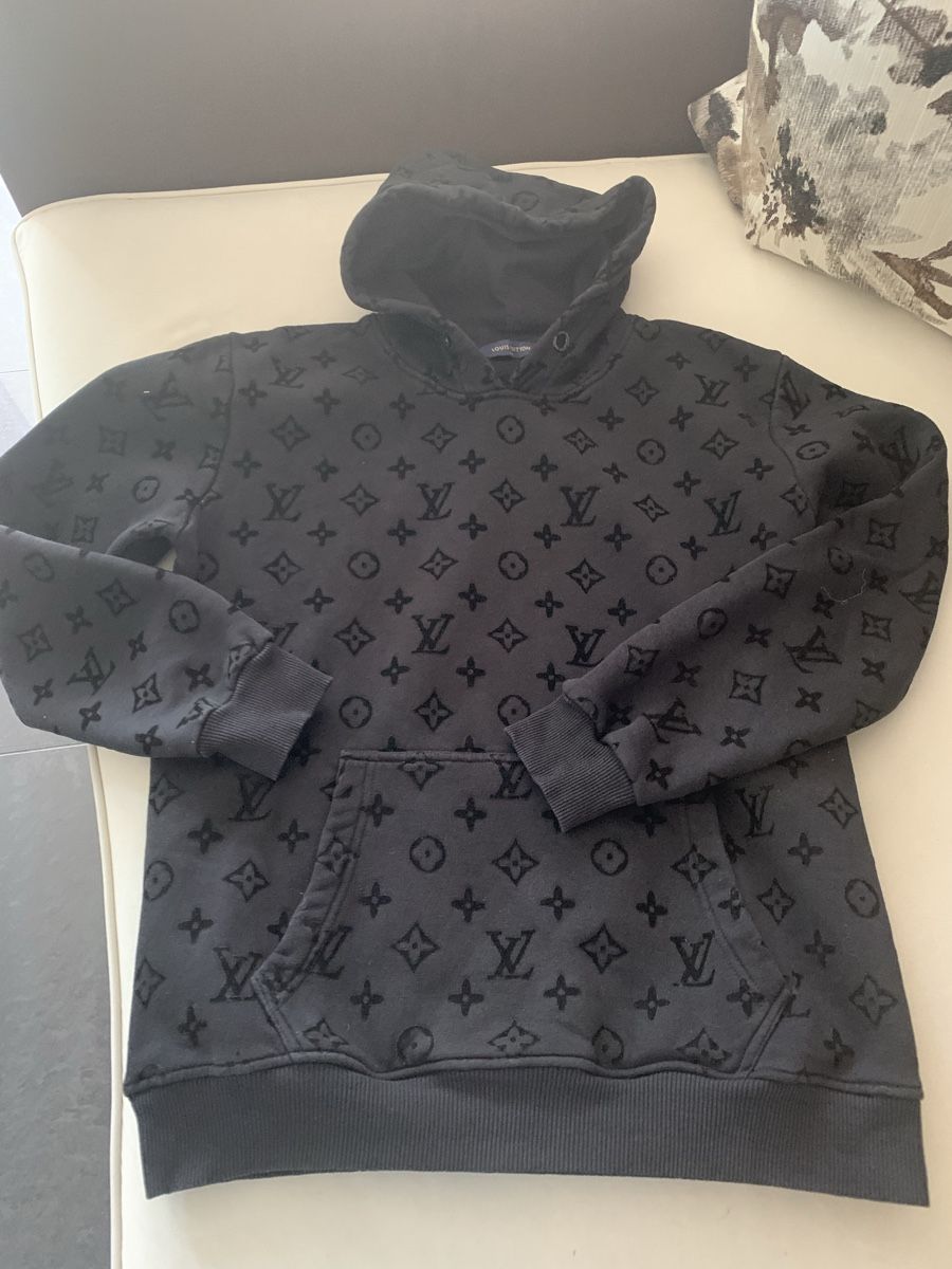 Louis Vuitton Pullover & Sweatshirts: Louis Vuitton Pullover  – Gebraucht aus Bergdietikon von zor_856j