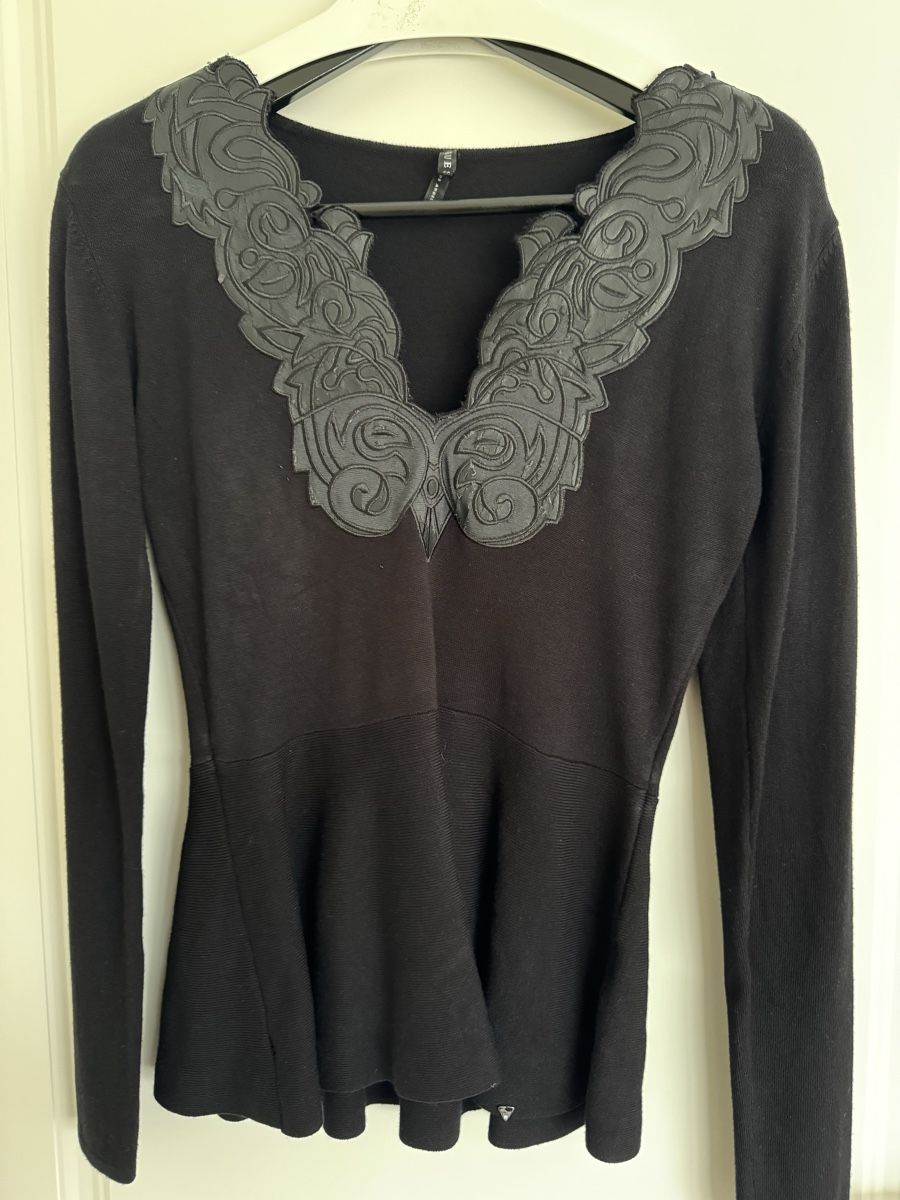 Guess Pullover & Sweatshirts: Pull Guess – Neu (gemäss Beschreibung) aus Blonay von Celuna