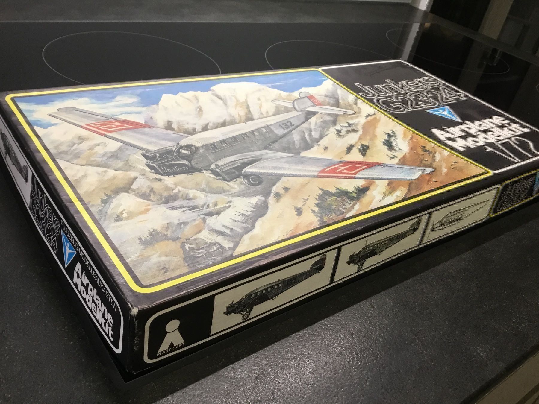 Kit di modellismo & Modellini statici: Junkers G23/24, Schweiz, 1:72 – Nuovo e nell'imballaggio originale da Erlenbach im Simmental venduto da Model_box 1