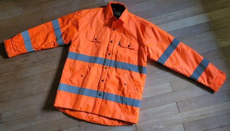 zwei Jacken Sicherheits Weste M & Windjacke L