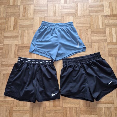 Nike Shorts 3er Pack Dri-Fit Grösse 137-147  guter Zustand