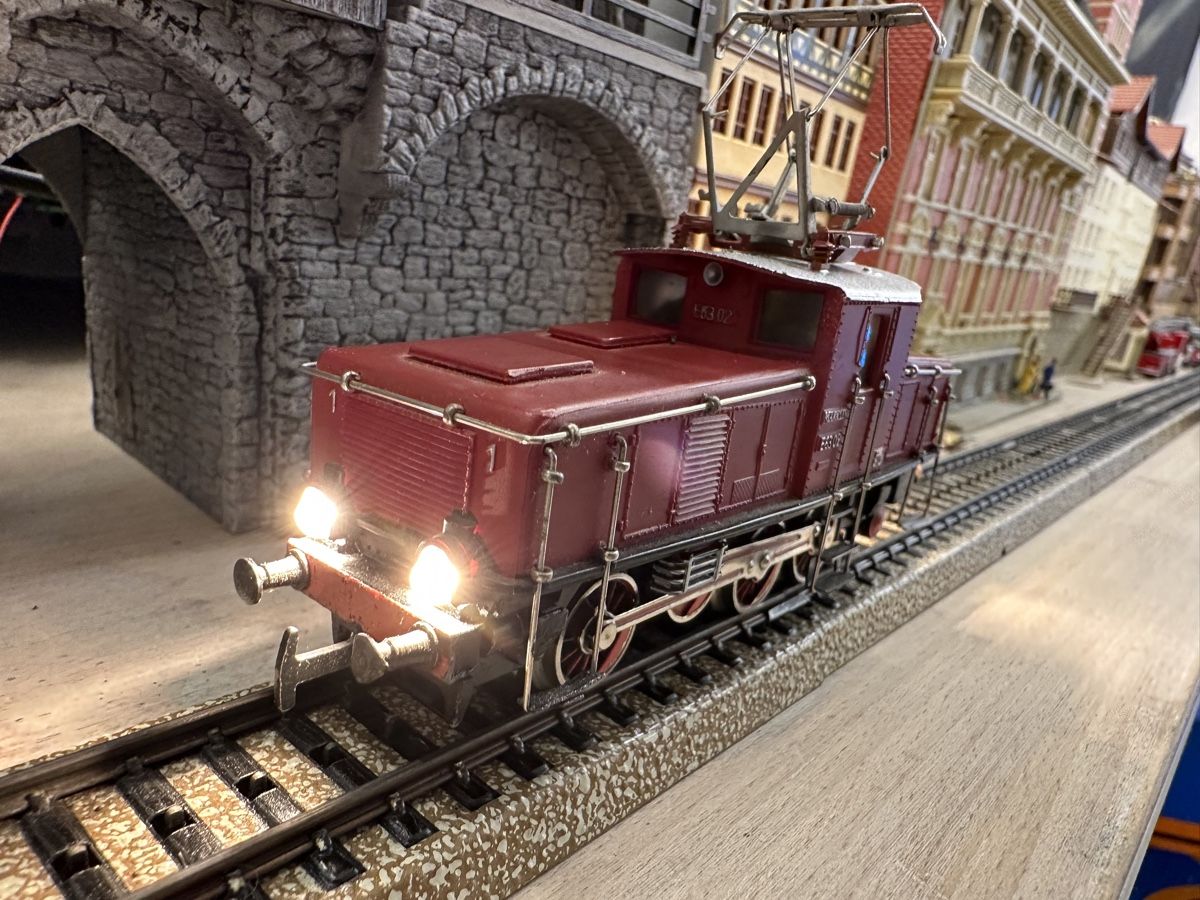 Märklin Modellini di ferrovie: Märklin 3001 DB BR E63 – Usato da Lupsingen venduto da New-Haven