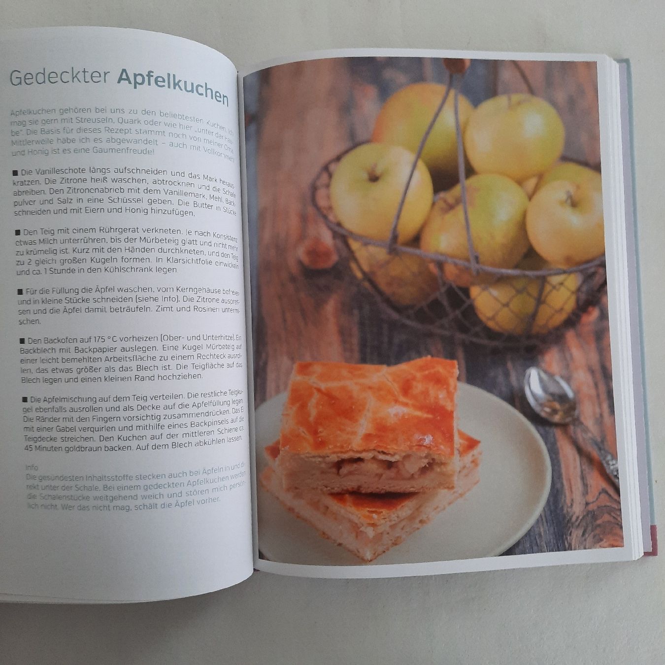 Libri: Clean Baking Kochbuch: Natürlich backen - neu. – Nuovo e nell'imballaggio originale da olten venduto da Laterne50 9