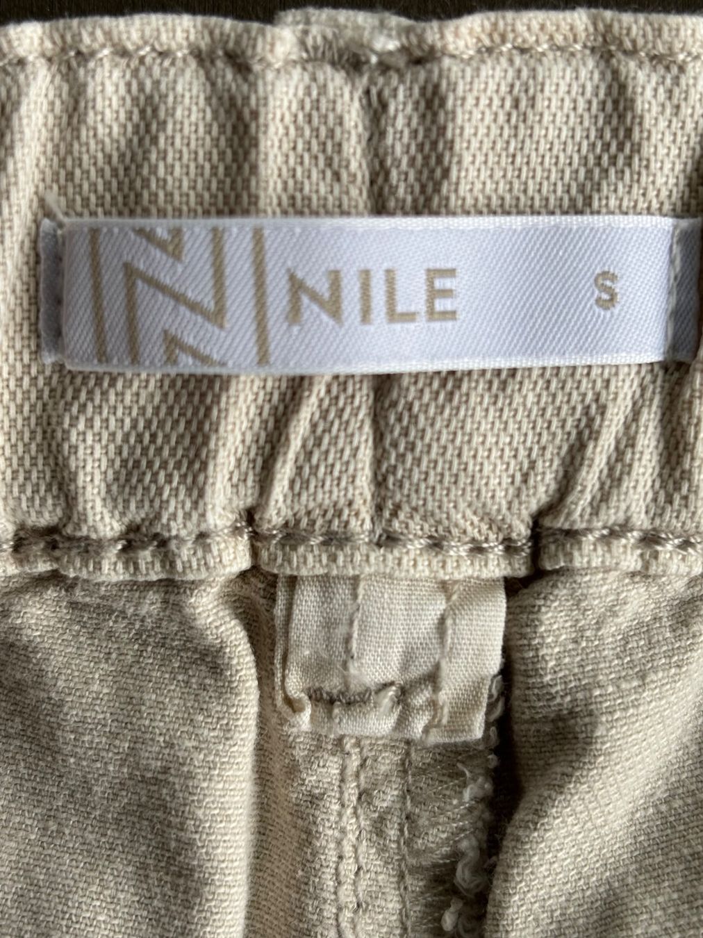 Nile Pantaloni: Nile leichte Sommerhose,  Gr. S, beige – Usato da Ebnat-Kappel venduto da Molton 5