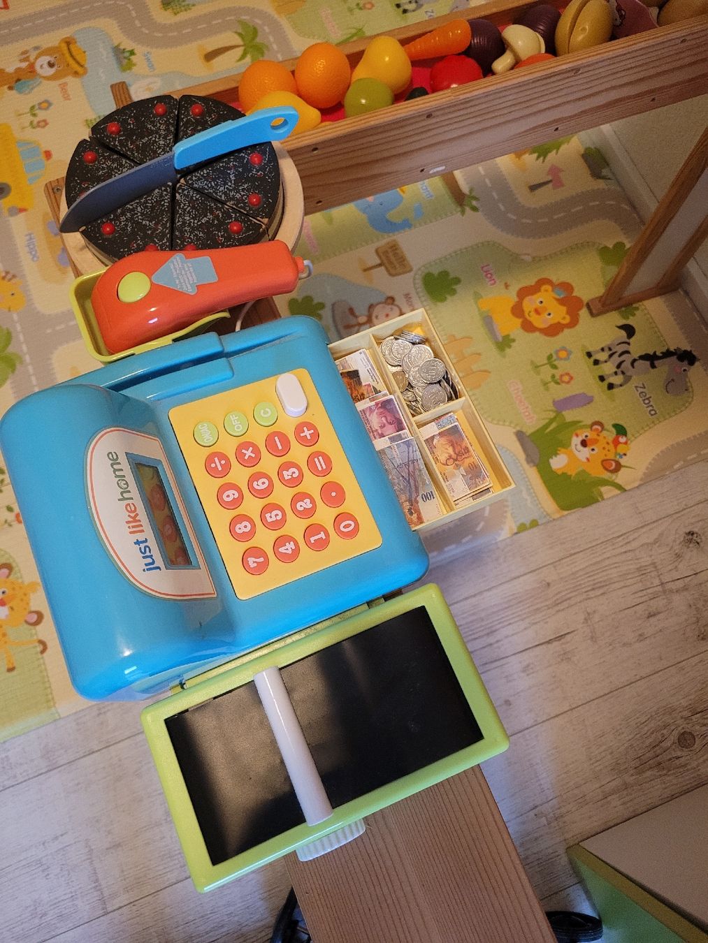 Giocattoli: Verkäuferladen mit viel Zubehör – Usato da Kloten venduto da pinky83 1