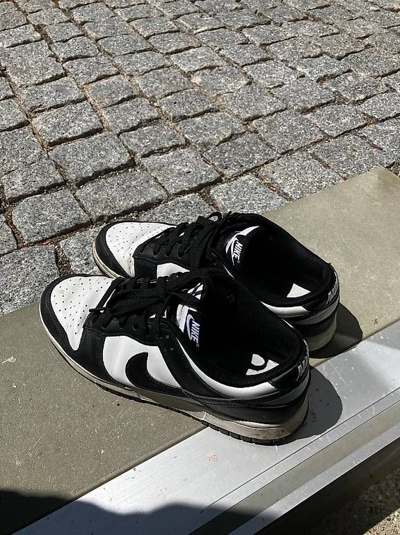 Nike Chaussures hommes: Nike Dunk Low Retro Panda Dunks gebraucht 44 – D'occasion à Ittigen par san_9pr8