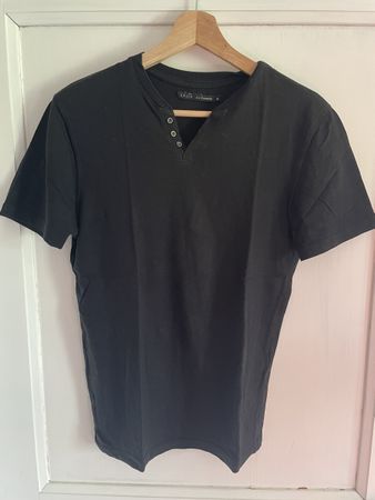 T-shirt noir Celio col boutonné taille S