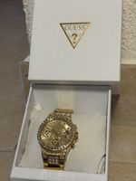 Guess Damenuhr in Gold,Strass Top Zustand inkl. original Box