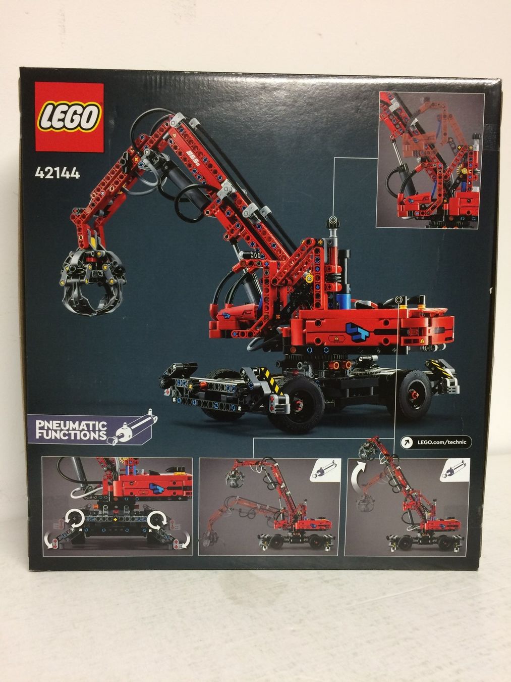 Lego Kit di costruzioni: LEGO TECHNIC 42144 MATERIAL HANDLER new – Nuovo e nell'imballaggio originale da Vezia venduto da Aquarius_Age 1