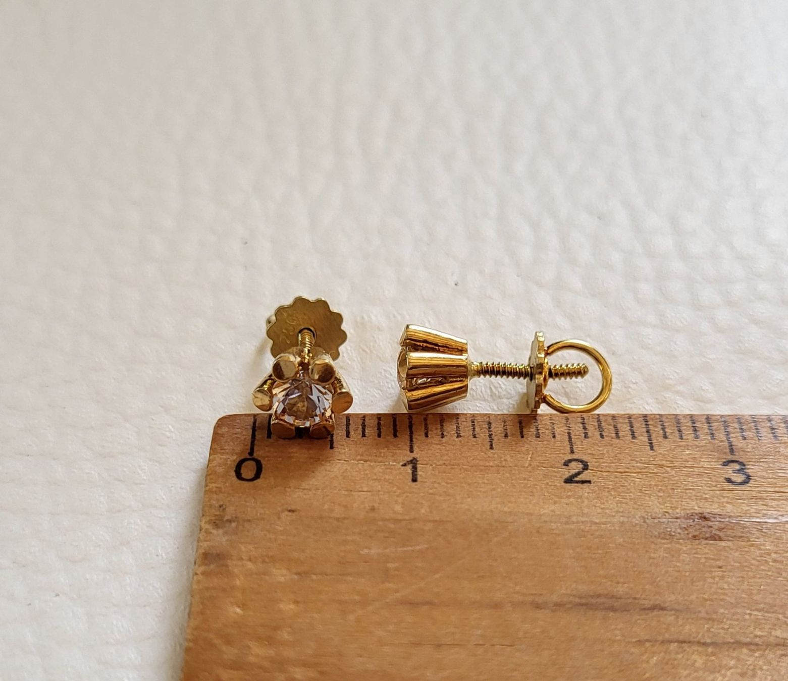 Orecchini pendenti & Orecchini a lobo: Gold 750 Ohrstecker Mit Steine – Usato da Wald ZH venduto da Dasilver 1