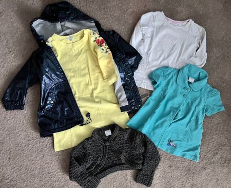Mädchen Kleiderpaket Gr. 92/114 Übergangsjacke Shirt Kleid