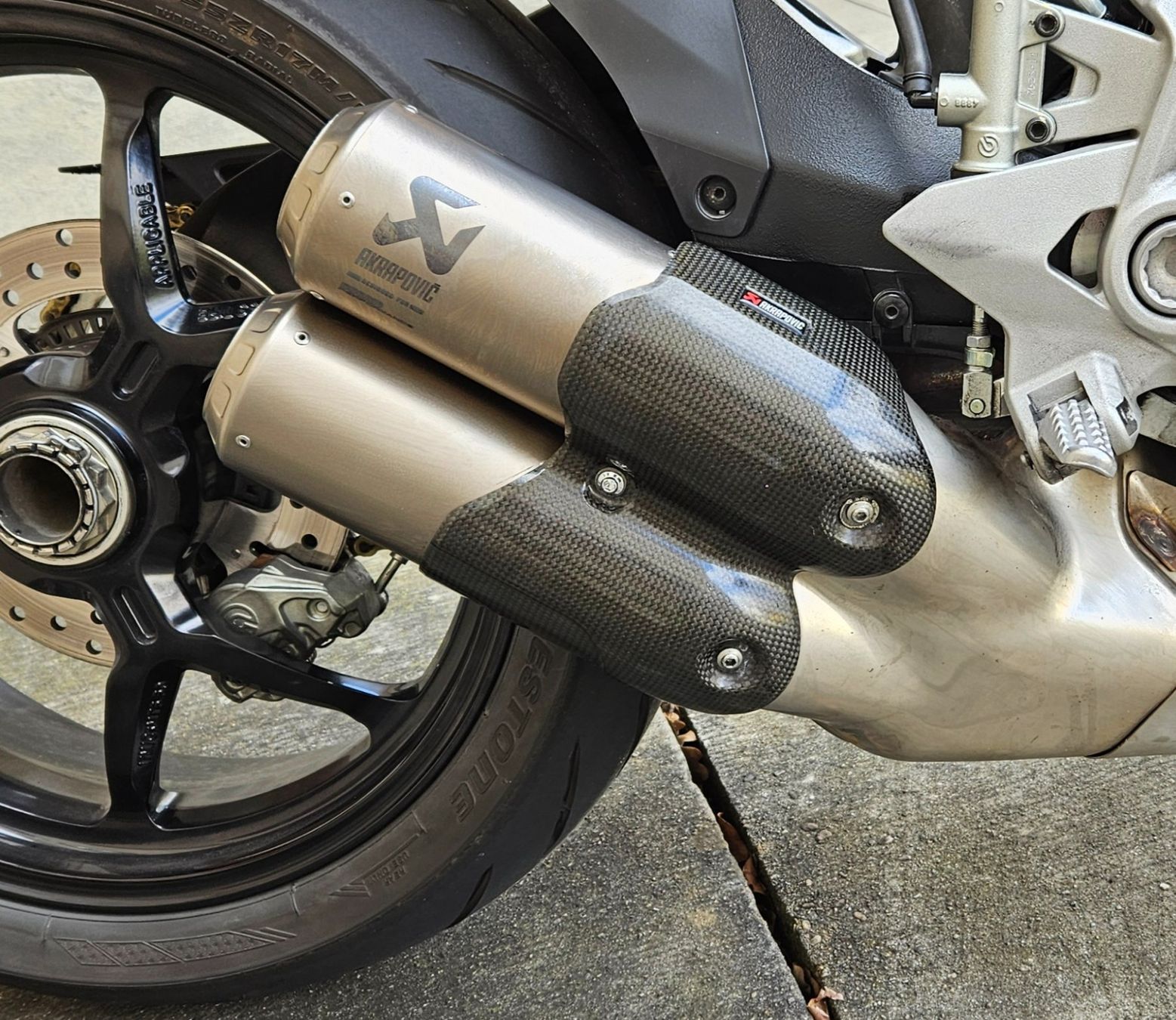 Ducati Strada: Ducati 937 Supersport S – Usato da Brügg BE venduto da desmodue 3