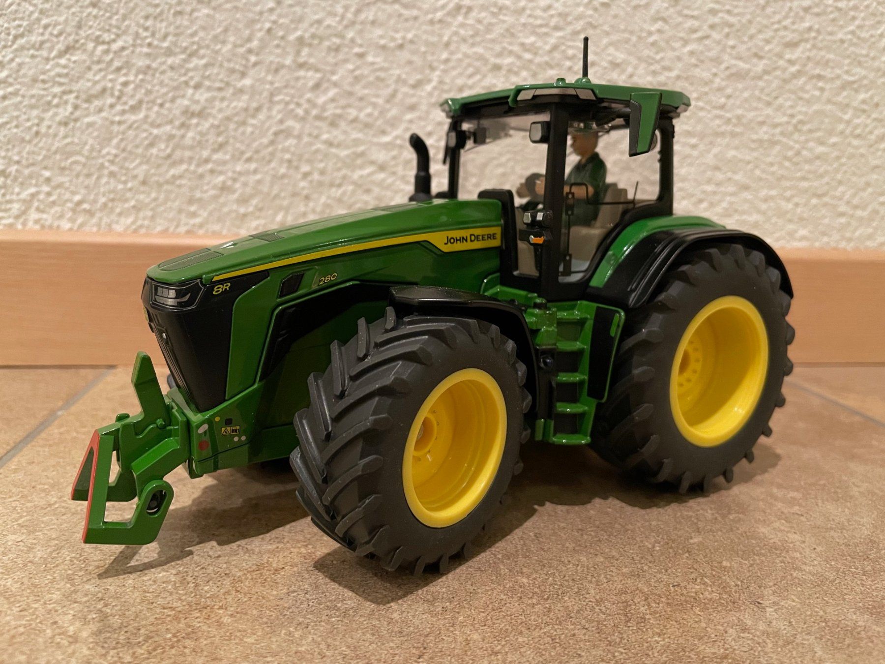 John Deere Trattori: SIKU John Deere 8R 280 – Nuovo e nell'imballaggio originale da Kreuzlingen venduto da Stefan1150