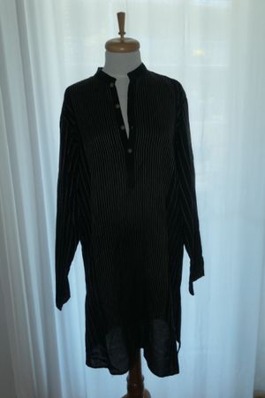 MIRAJ Hemdbluse schwarz gestreift Grösse M neuwertig