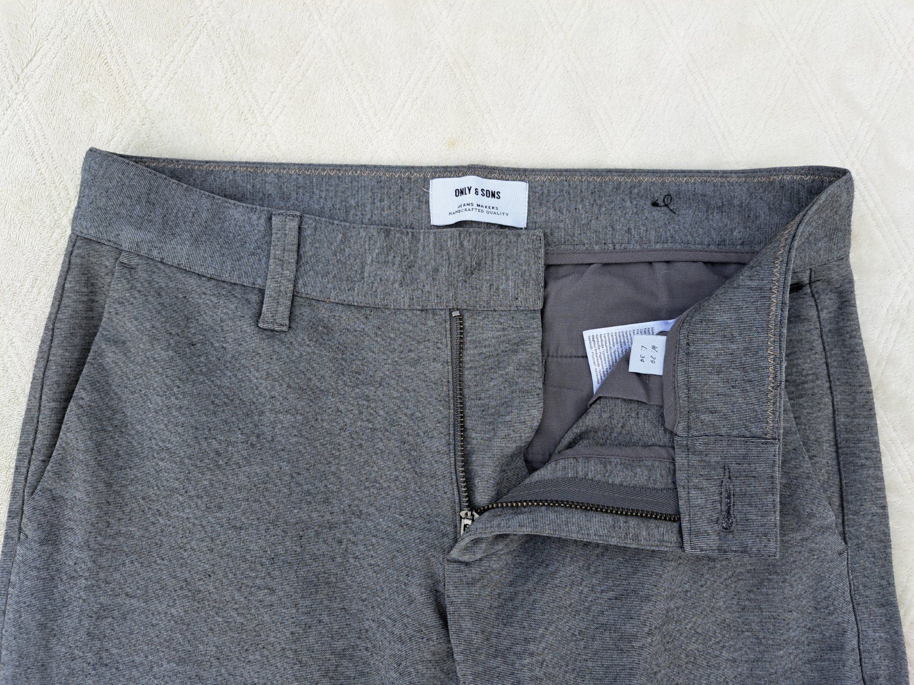 Only Jeans: ONLY & SONS 29/34 (Knopf fehlt!) – Difettoso da Gysenstein venduto da joshuas81 1