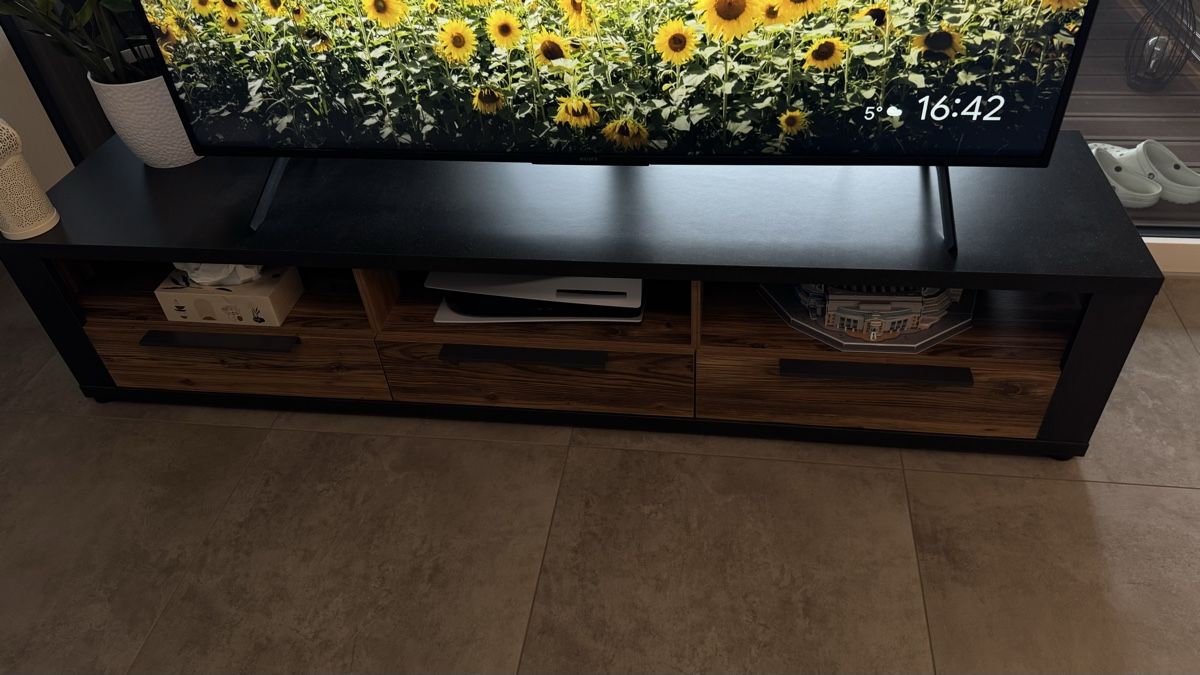 Mobili TV: Tv möbel – Usato da Gränichen venduto da Aldina.htc