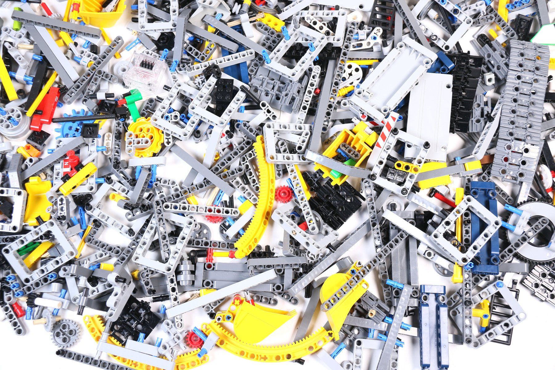 Lego Baukästen: 1.5 kg überwiegend Technikteile – Gebraucht aus Hettlingen von Scholi99 1