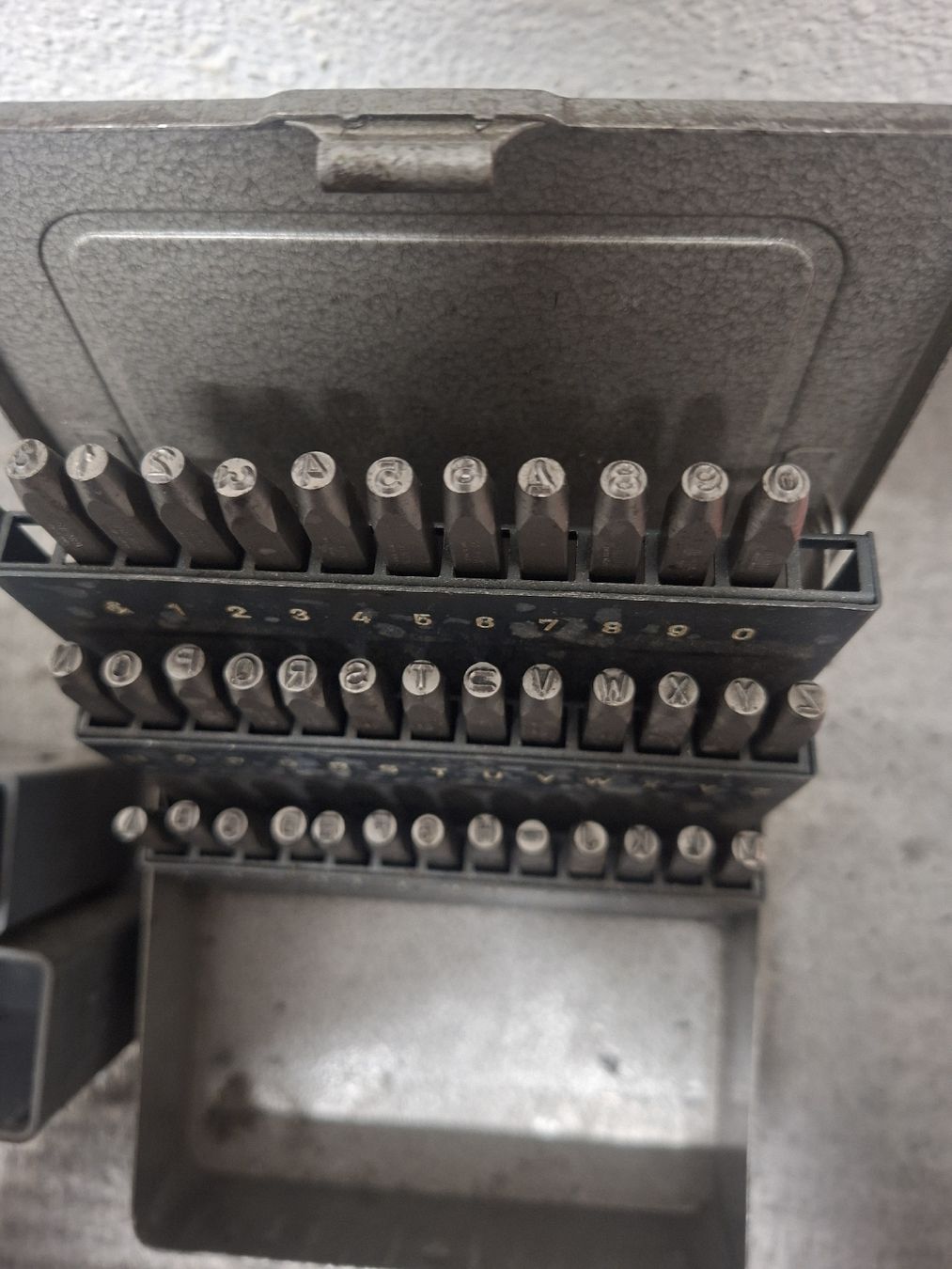 Stempel: Schlagstempel Set Brütsch und Rüegger Metallbox  – Gebraucht aus Giswil von Svab1999 1