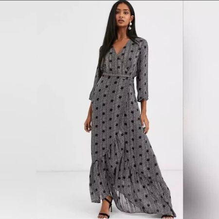 Robe Bash noire blanc argenté taille 1 36 portée 2x neuve