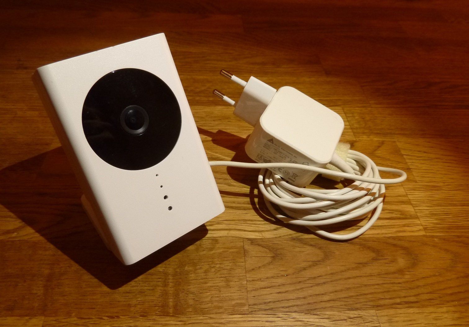 Fotocamera: Askey Model QB-MSC-FXL. - Multi-Sensor WiFi Network Camara – Usato da Hochfelden venduto da swissice
