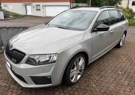 Škoda Octavia Combi RS 2.0 TSI DSG – 220 PS