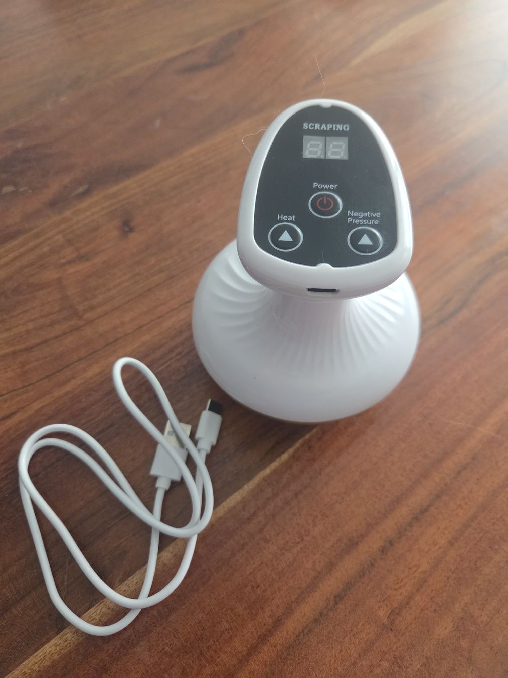 Massagegeräte: Massagegerät mit Saugung – Neu (gemäss Beschreibung) aus Thun von Jaso8