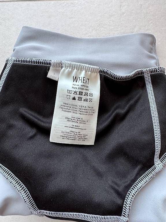 Secchi per pannolini & Pannolini: Schwimmwindel Neopren  – Usato da Rickenbach LU venduto da MartinaW. 3