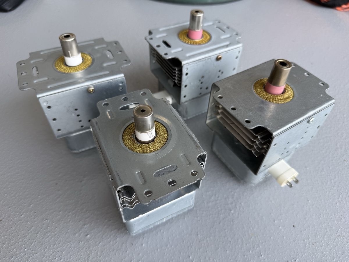 Küchengeräte: 4x Mikrowellen Magnetron – Gebraucht aus Oberrieden von rroane2