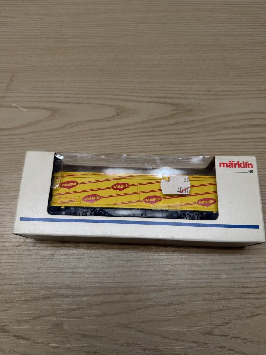 Märklin Modelleisenbahnen: Marklin Güterwagen Maggi HO neu – Neu und originalverpackt aus Herzogenbuchsee von ioa_zcm6 2