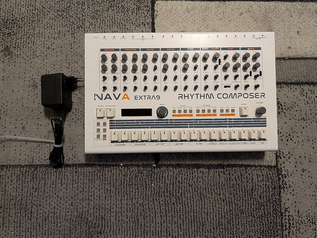 Strumenti musicali: Nava Extra 9 (Roland TR 909 Clone) – Usato da Zürich venduto da Flvr 2