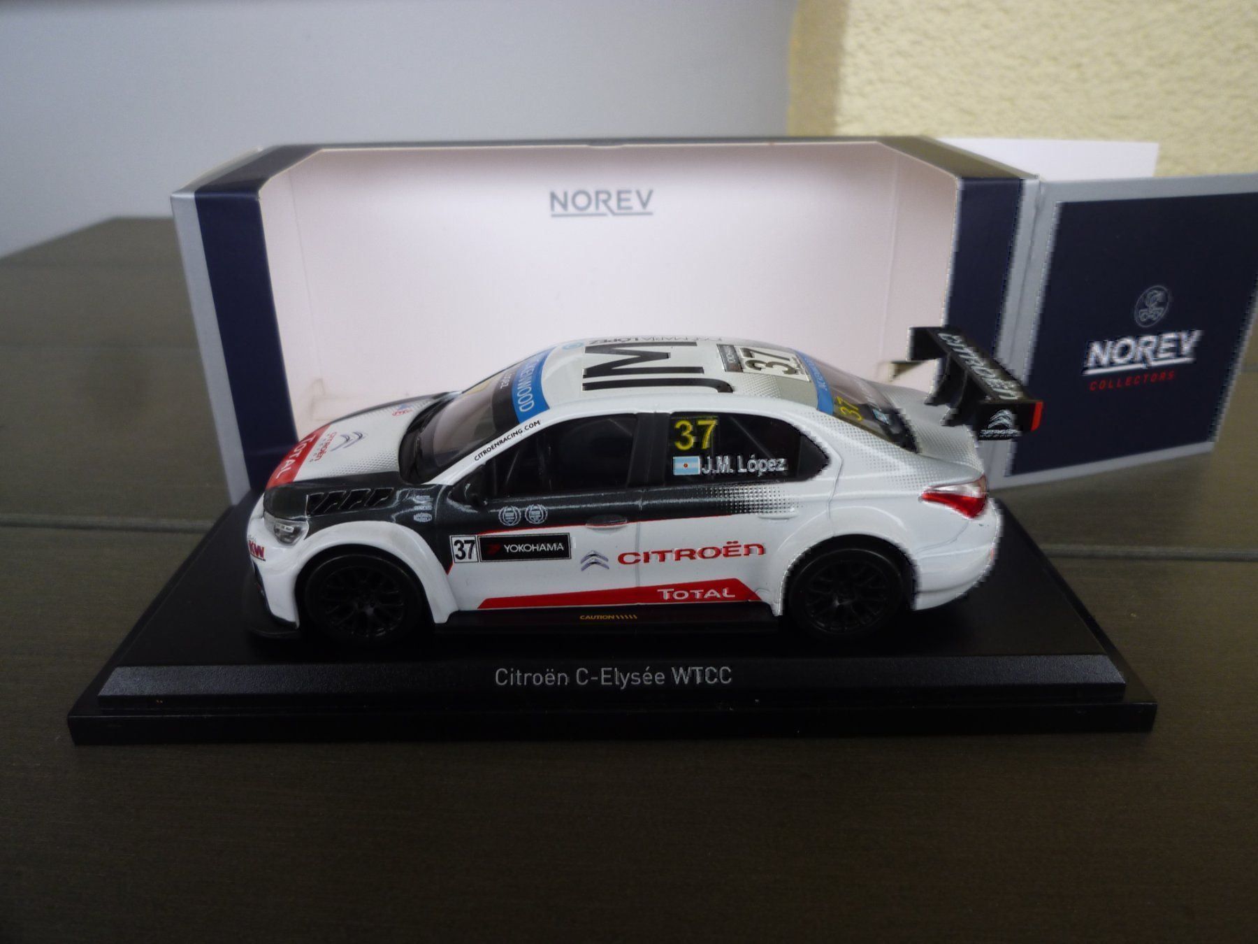 Norev Modellini d'auto: Citroen C-Elysèe (WTCC 2015) – Nuovo e nell'imballaggio originale da Flawil venduto da Imperiosud 1