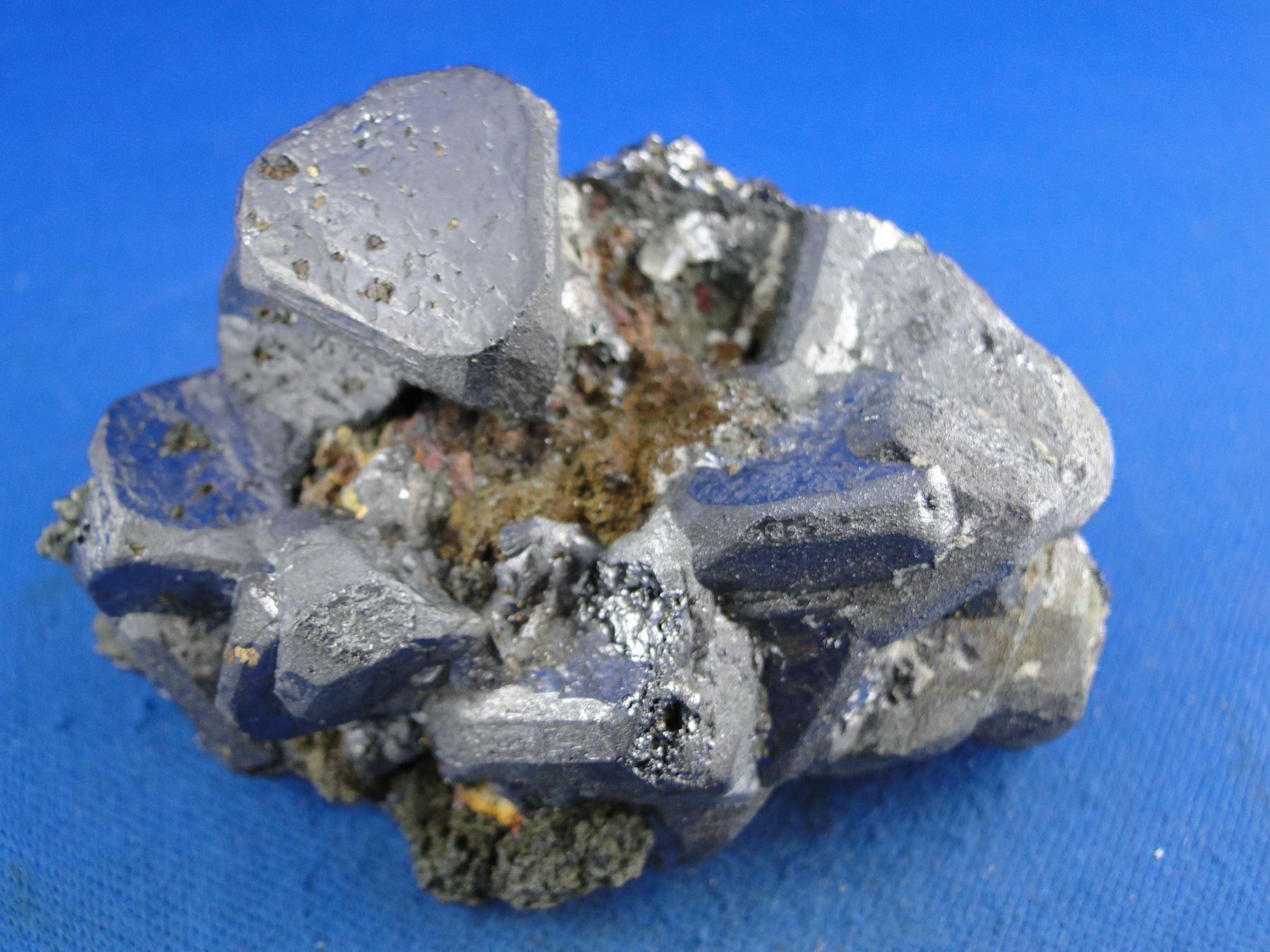 Minerali & Pietre curative: Tetrahedrit mit Chalcopyrit – Usato da Schinznach Bad venduto da Demerald 4