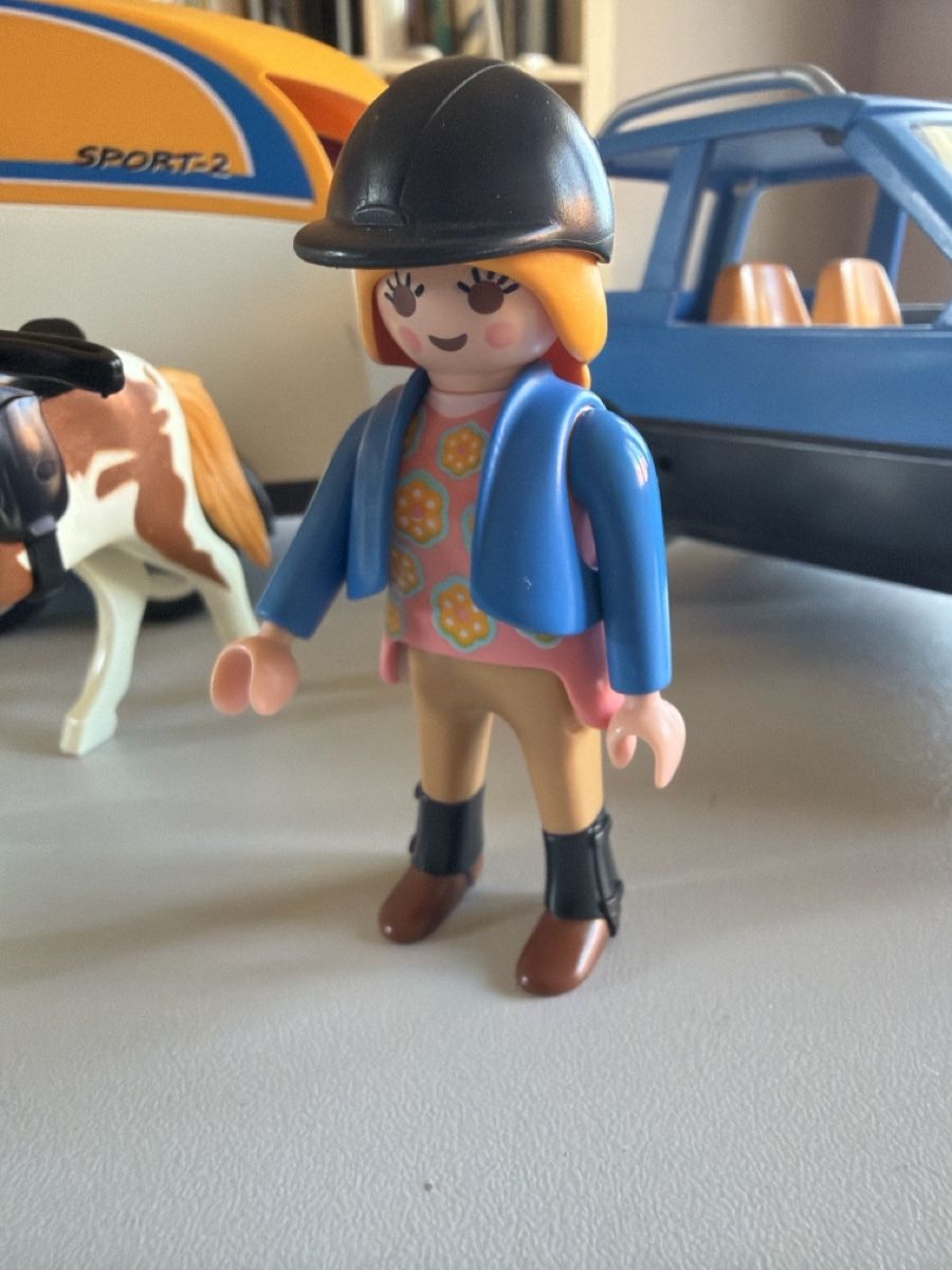Playmobil Giocattoli: Playmobil PKW mit Pferdeanhänger – Usato da Münchwilen AG venduto da Bam5 2