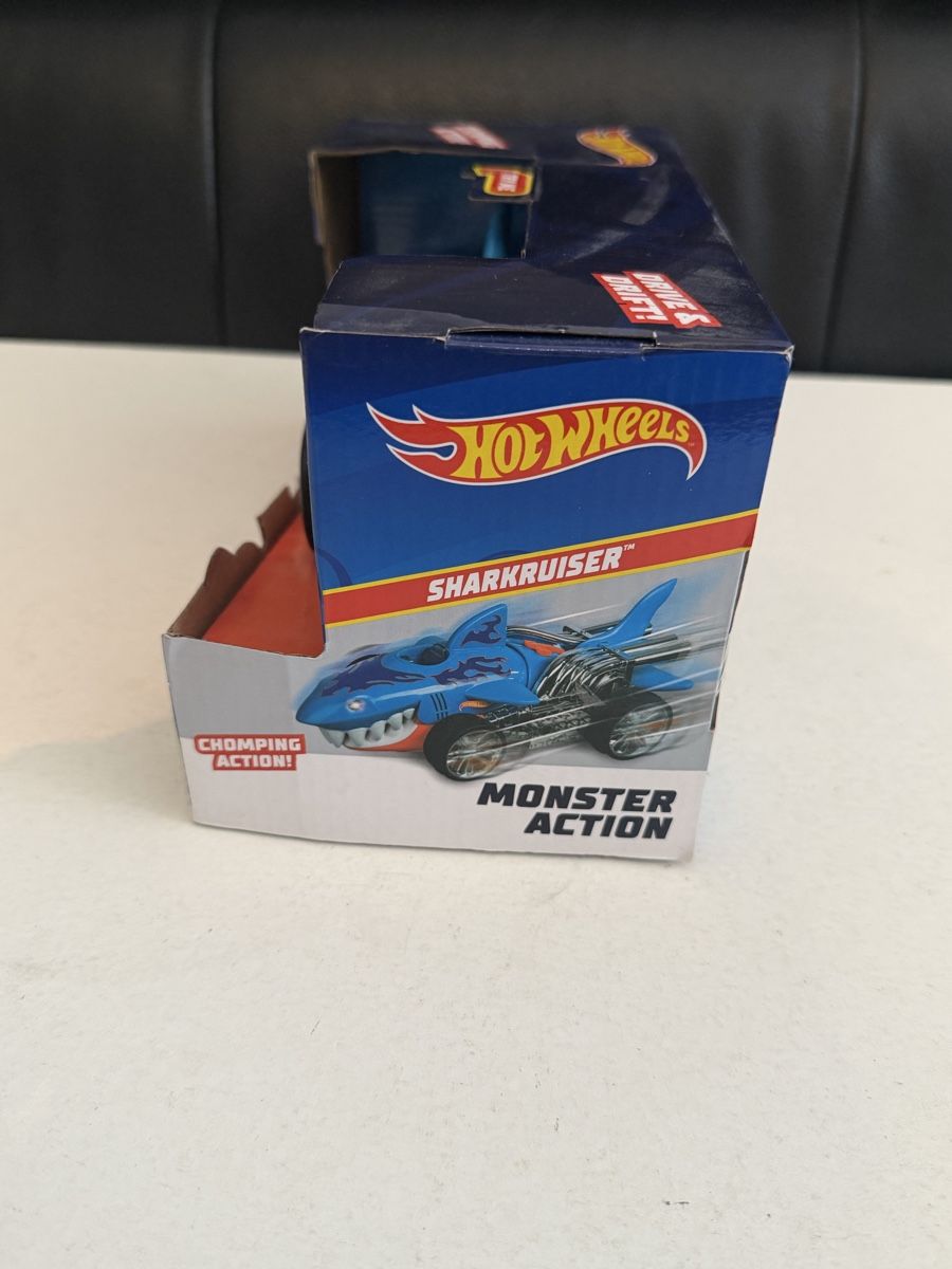 Hot Wheels Modellini d'auto: Hot Wheels Sharkruiser Monster Action Véhicule NEW SEALED  – Nuovo (secondo la descrizione) da Genève venduto da sho_67qj 2