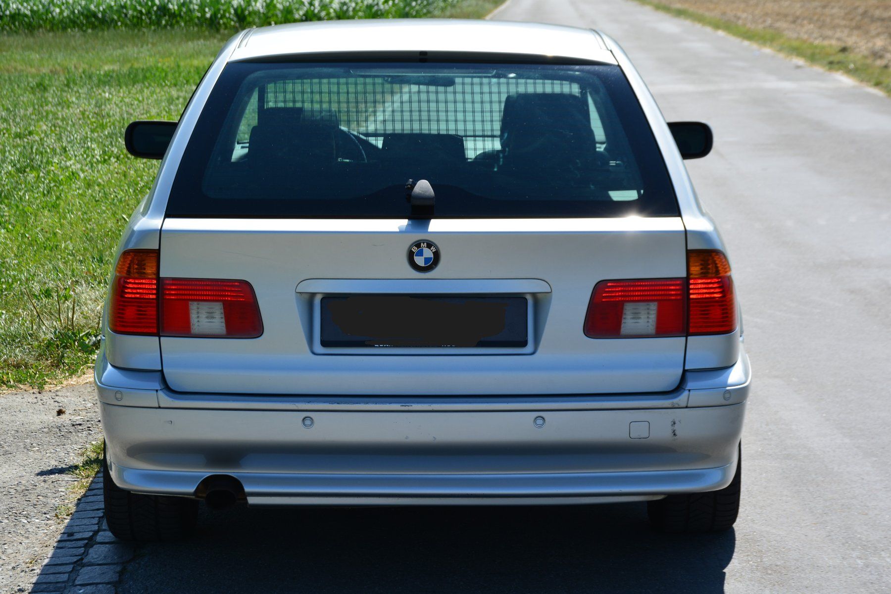 BMW Automobili: BMW E39 530I MIT SPEZIALTEILEN AB PLATZ – Usato da Schaan venduto da Pfandhaus-LI 3