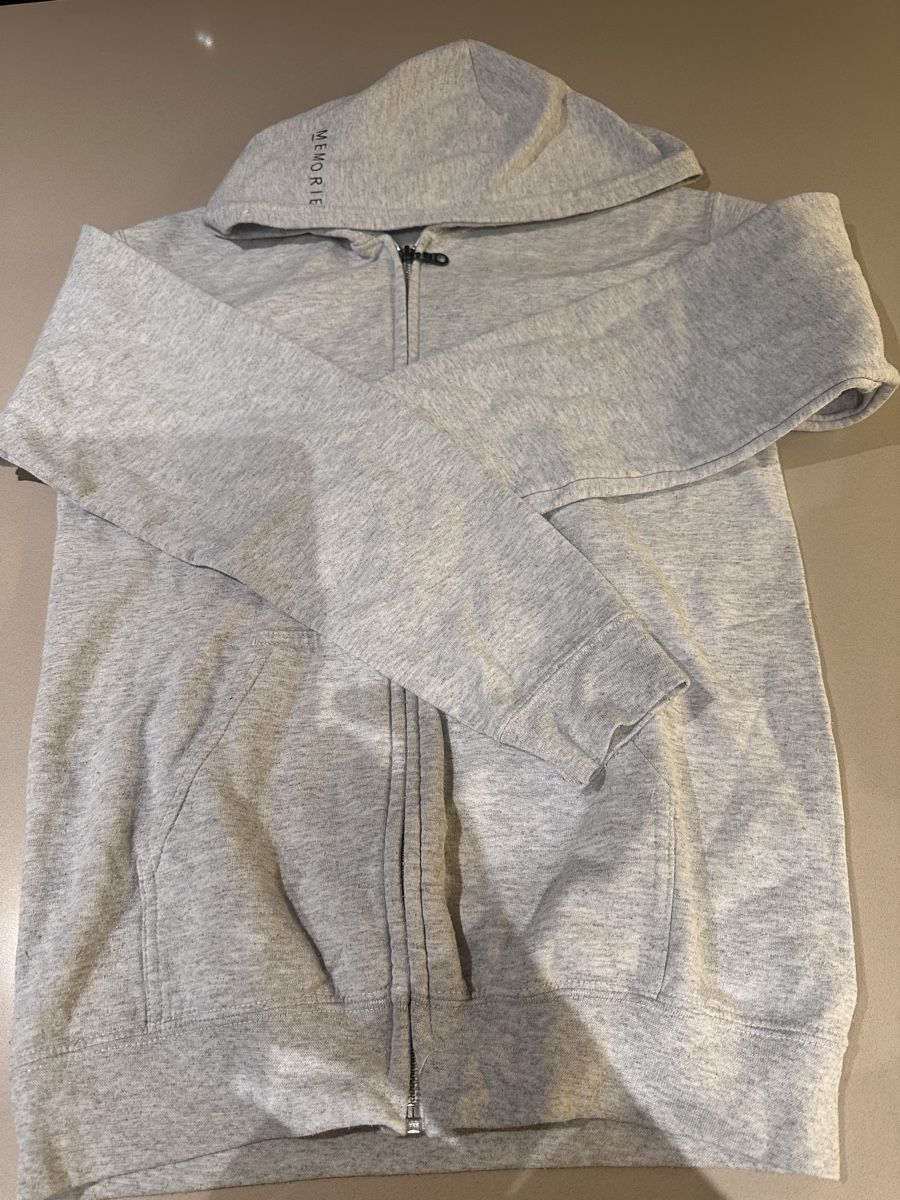Pullover & Sweatshirts: Jacquette Memories  – Gebraucht aus Lausanne von ent_72md