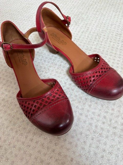 Damenschuhe: Damenschuhe – Gebraucht aus Zürich von verkaeuferin3000