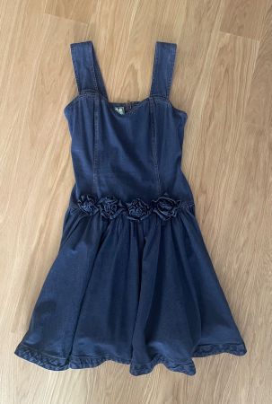 Denim Kleid mit Blumenrosetten