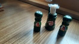VINTAGE HOLZ SALZ UND PFEFFER STREUER SET & ZAHNSTOCHER