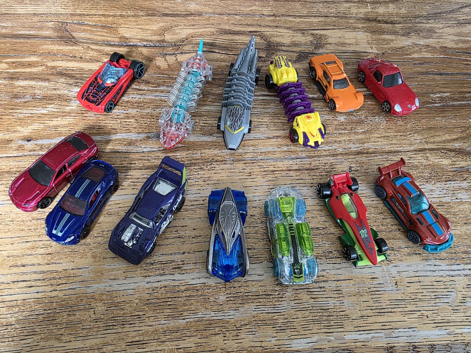 Hot Wheels Giocattoli: Hotwheels Autos – Usato da Biberist venduto da tamsb