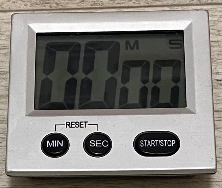 Wecker: Küchenwecker digital Silber gut erhalten – Gebraucht aus Ennetmoos von Tabakfrei