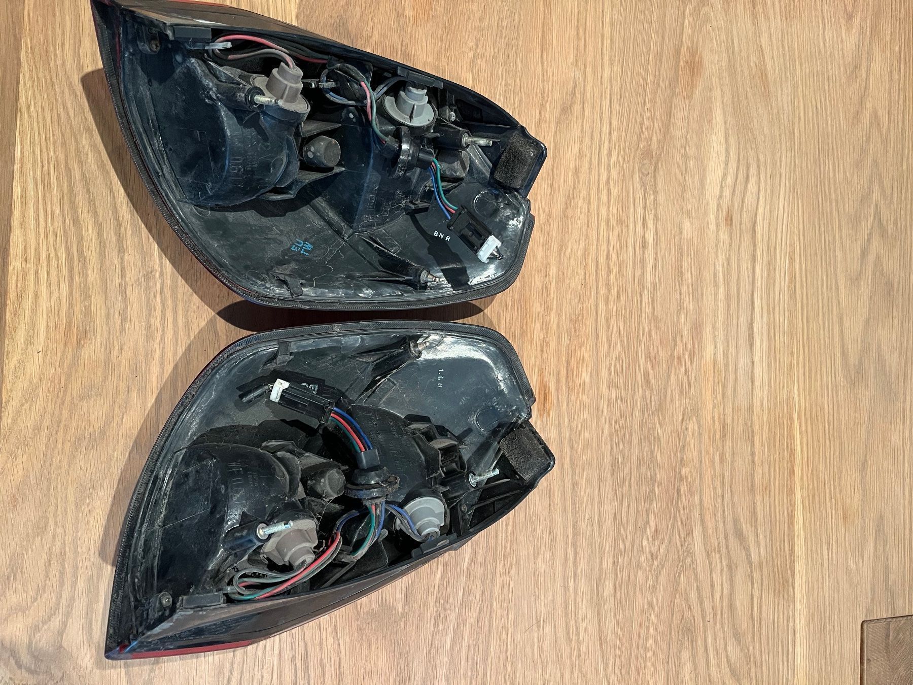 Alle Autoersatzteile: Subaru Outback , Legacy jg 2002 Heckleuchten – Gebraucht aus Engelburg von schrotti02 3