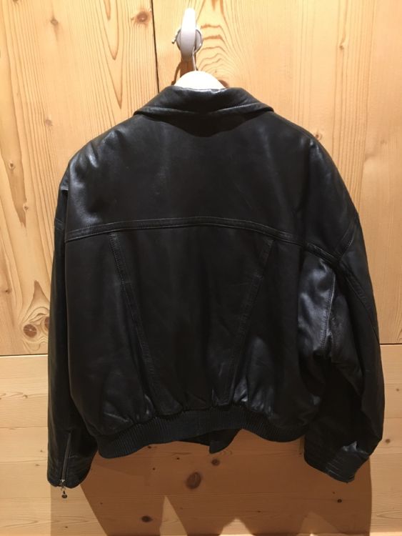 Versace Giacche: Herren Lederjacke V2 by Versace Gr. L schwarz – Usato da Lauenen b. Gstaad venduto da Li-A8gut 1